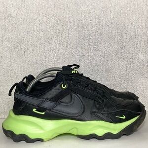 Nike TC 7900 Womens Black Ghost Green Running Athletic Sneakers Shoes SZ US 8.5